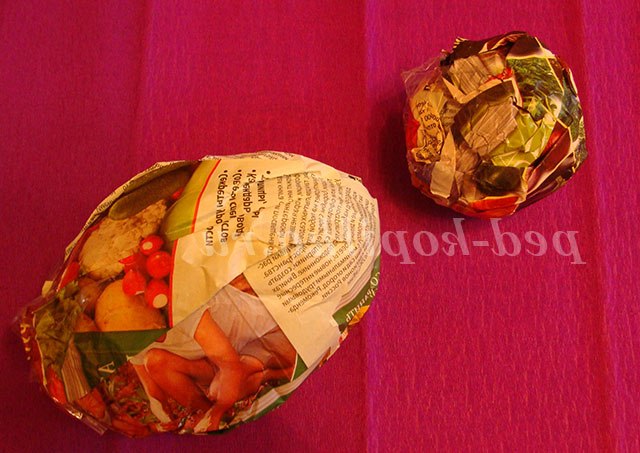 Великодній півник з гофротрубочек