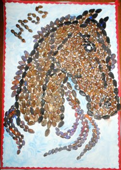 Конячка з кавунових насіння