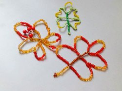 Осінній лист з бісеру