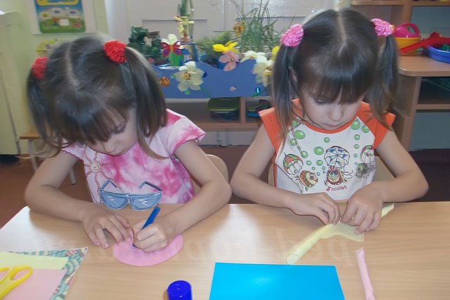 Весняна аплікація