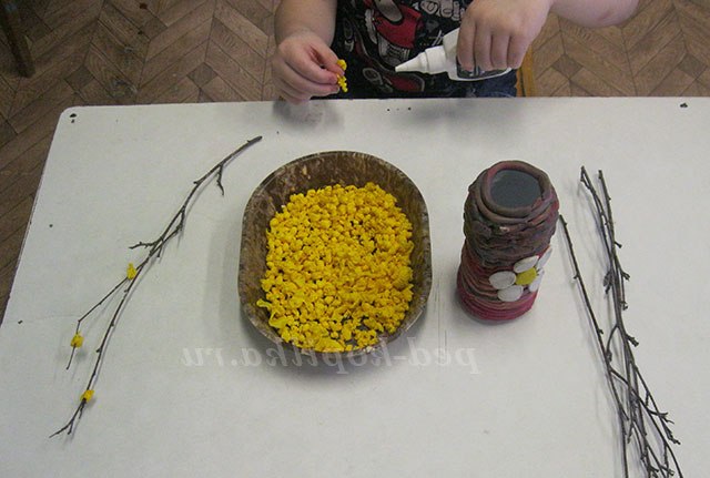 Весняна композиція своїми руками