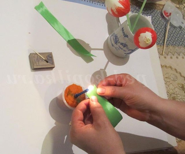 Виріб з яєць. Тюльпани