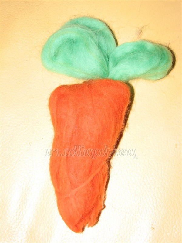 іграшки з помпонів, заєць своїми руками, кролик з помпонів своїми руками