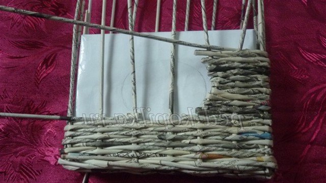 Плетіння з газетних трубочок. Майстер-клас годинник