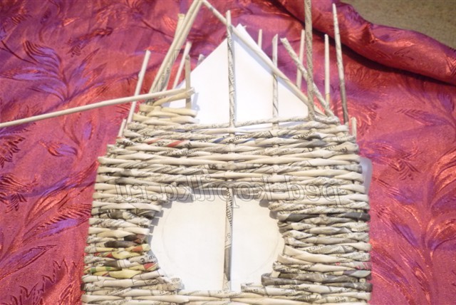 Плетіння з газетних трубочок. Майстер-клас годинник