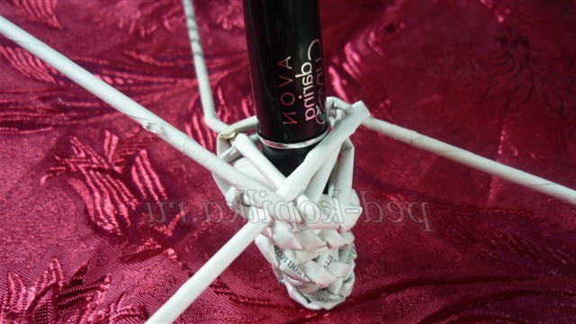 Плетіння з газетних трубочок. Майстер-клас годинник