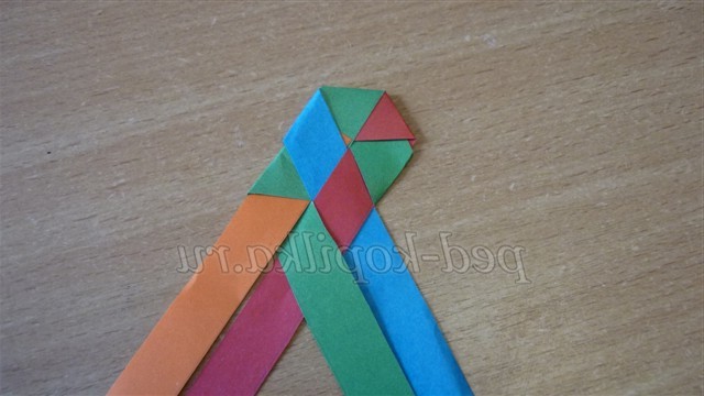 Плетіння з газетних трубочок. Майстер-клас годинник