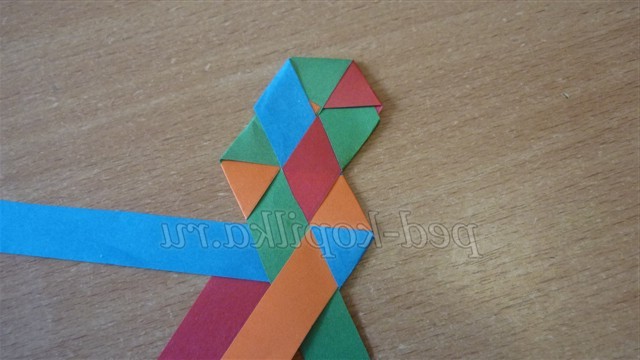 Плетіння з газетних трубочок. Майстер-клас годинник