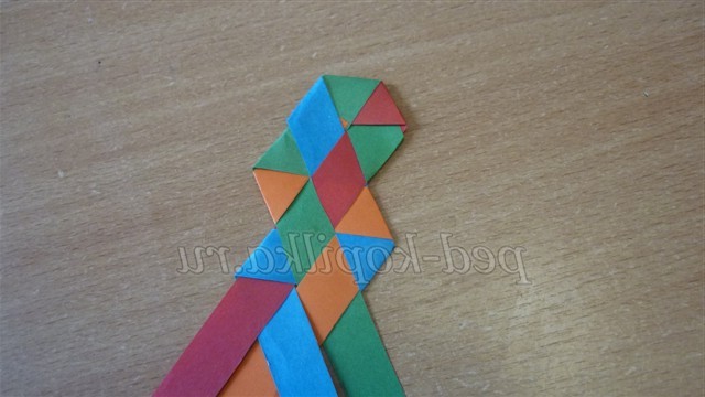 Плетіння з газетних трубочок. Майстер-клас годинник