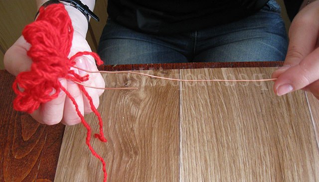 троянди з ниток своїми руками