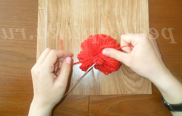 троянди з ниток своїми руками
