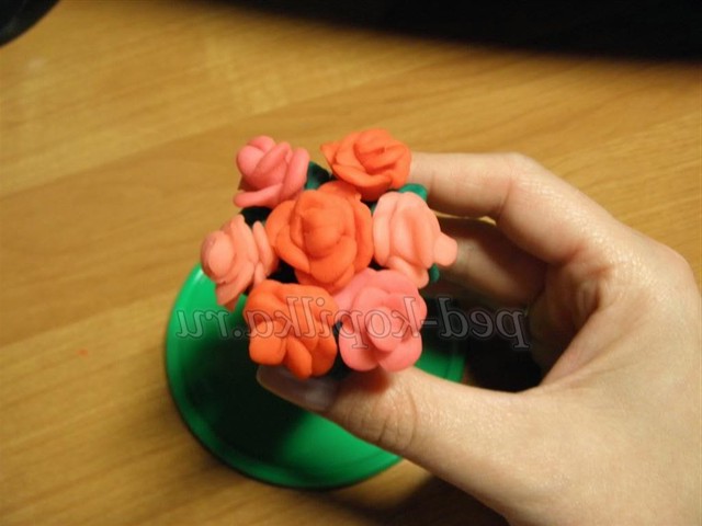Троянди з маси для ліплення своїми руками