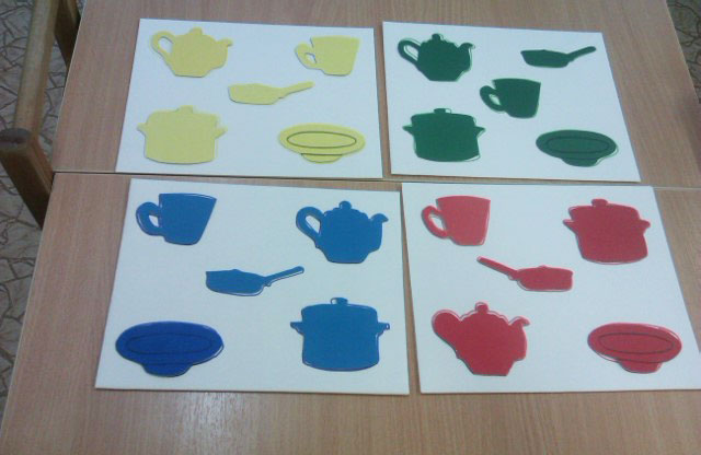 Дидактична гра для дошкільнят. Різнобарвна посуд