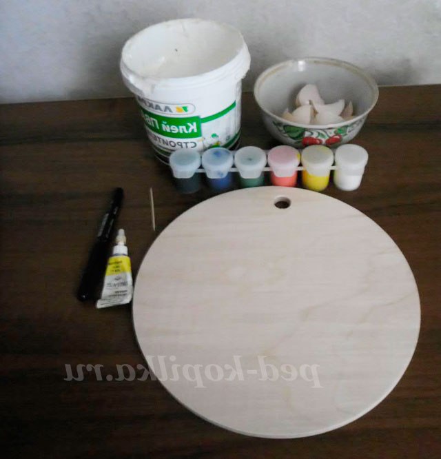 Мозаїка з яєчної шкаралупи. Мухомор