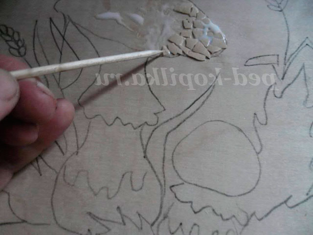 Мозаїка з яєчної шкаралупи. Мухомор