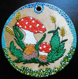 Мозаїка з яєчної шкаралупи. Мухомор