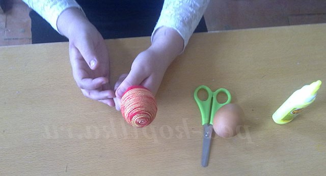Прикрашання Великоднього яйця