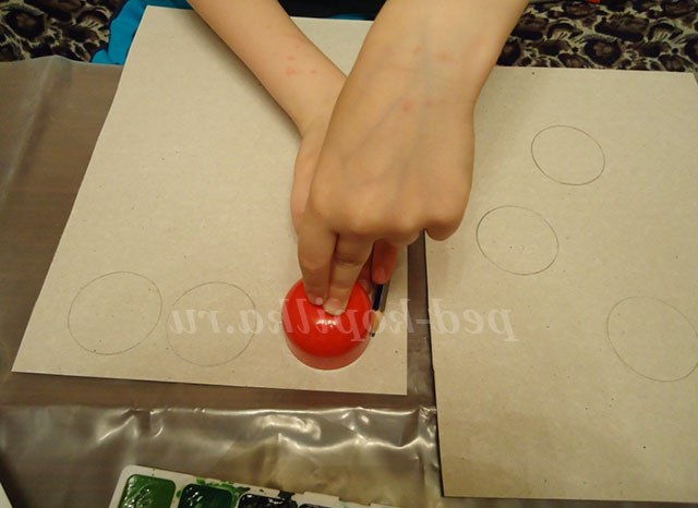 Кульбабки в техніці набризк. Майстер-клас