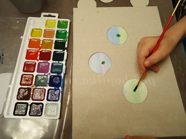 Кульбабки в техніці набризк. Майстер-клас