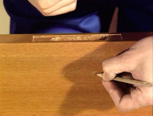 Врізка дверного замка