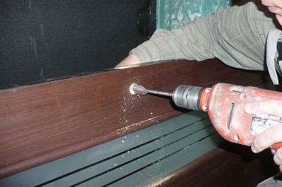 Врізка дверного замка