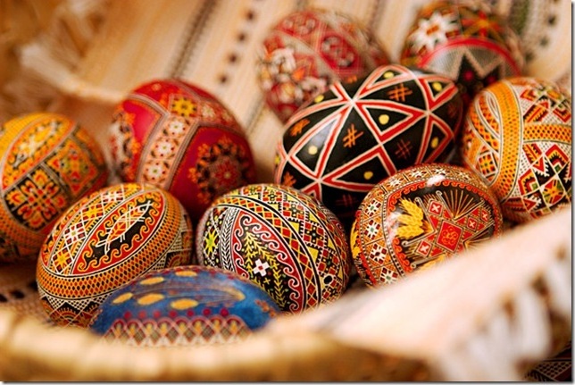 красиві розписні яйця