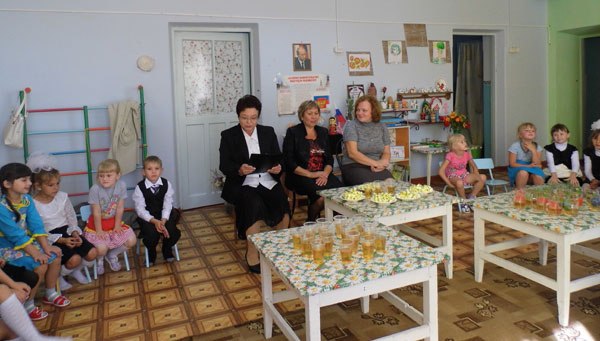 Зустріч за круглим столом Зустріч за круглим столом