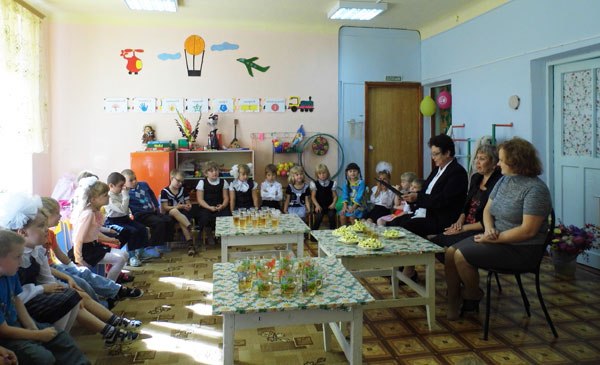 Зустріч за круглим столом Зустріч за круглим столом