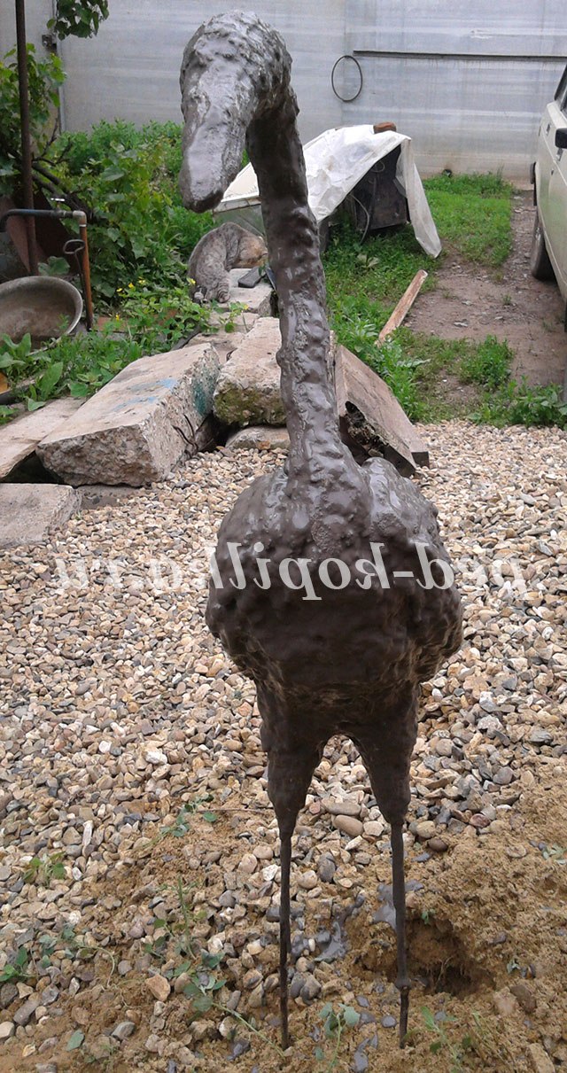Чапля з монтажної піни своїми руками