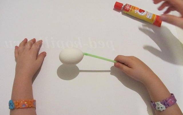 Виріб з яєць. Тюльпани