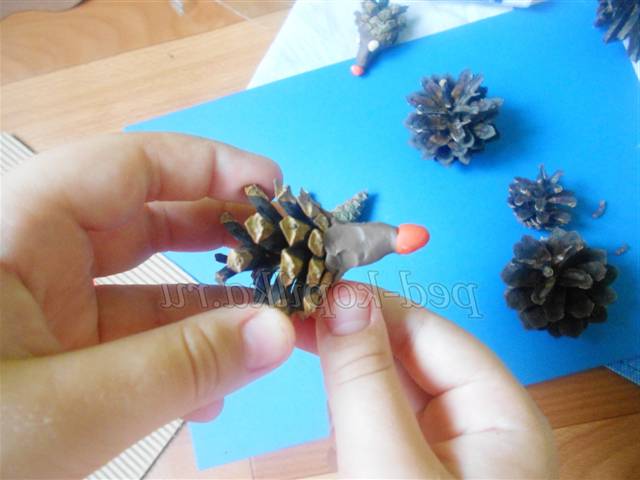 Осінні вироби з природного матеріалу з дітьми 5-6 років Осінні вироби з природного матеріалу з дітьми 5-6 років