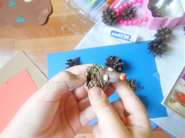 Осінні вироби з природного матеріалу з дітьми 5-6 років Осінні вироби з природного матеріалу з дітьми 5-6 років