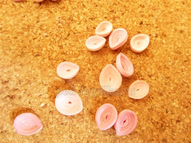 Картина в техніці квіллінг. Майстер-клас Картина в техніці квіллінг. Майстер-клас