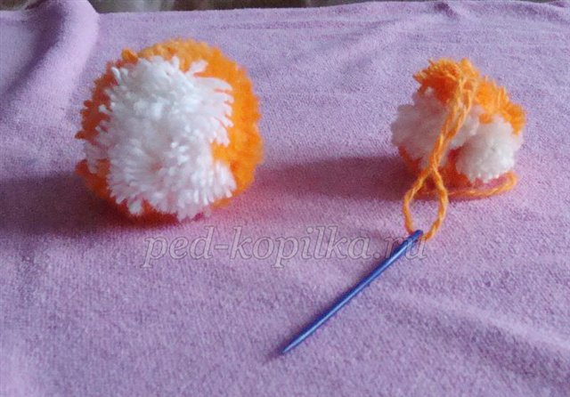 Іграшки з помпонів своїми руками. Лисичка Іграшки з помпонів своїми руками. Лисичка