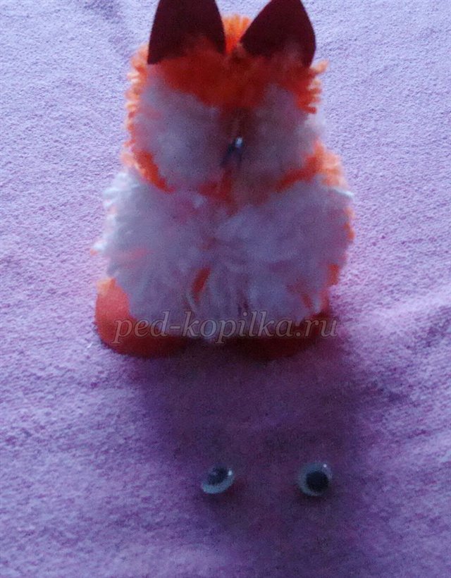 Іграшки з помпонів своїми руками. Лисичка Іграшки з помпонів своїми руками. Лисичка
