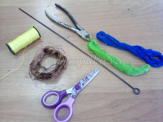 Ганутель. Квіти у кошику Ганутель. Квіти у кошику