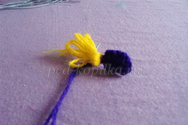 Фіалка з ниток. Майстер - клас