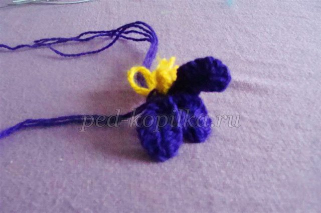 Фіалка з ниток. Майстер - клас