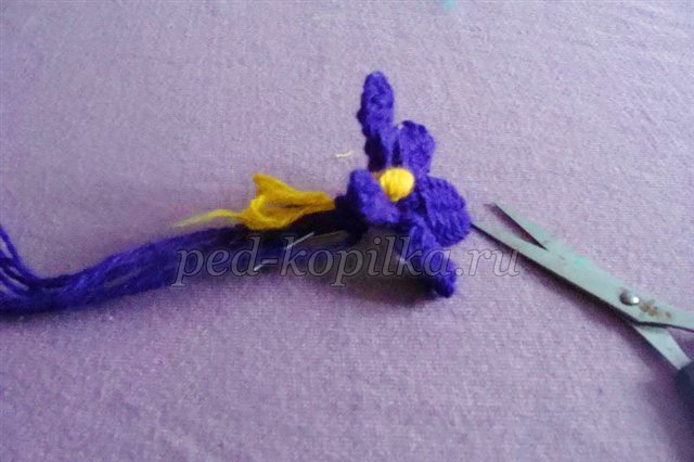 Фіалка з ниток. Майстер - клас