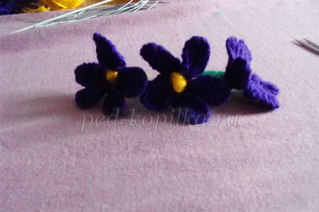 Фіалка з ниток. Майстер - клас Фіалка з ниток. Майстер - клас