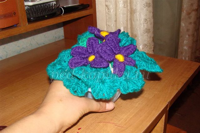 Фіалка з ниток. Майстер - клас Фіалка з ниток. Майстер - клас