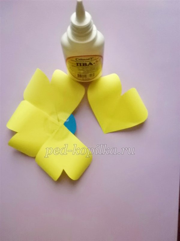 Панно з паперовими квітами. Майстер-клас Панно з паперовими квітами. Майстер-клас