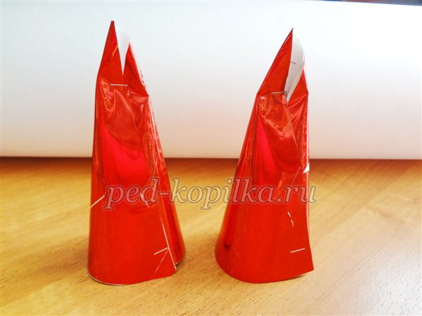 Майстер-клас Дід Мороз з конусів