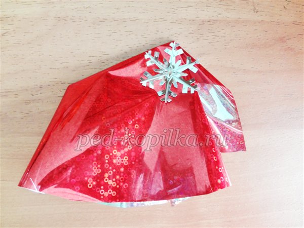 Майстер-клас Дід Мороз з конусів