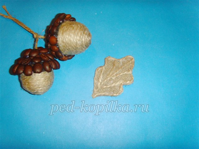 Новорічний амулет - підкова з кавових зерен. Майстер-клас Новорічний амулет - підкова з кавових зерен. Майстер-клас