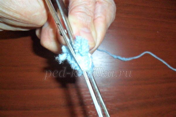 Майстер-клас Казковий сніговик з помпонів Майстер-клас Казковий сніговик з помпонів