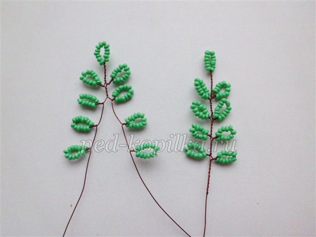 Бісероплетіння. Квіти з бісеру. Кошик пролісків Бісероплетіння. Квіти з бісеру. Кошик пролісків