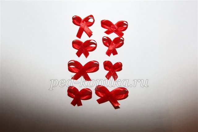 Ялинка з атласних стрічок в техніці канзаші. Майстер-клас Ялинка з атласних стрічок в техніці канзаші. Майстер-клас