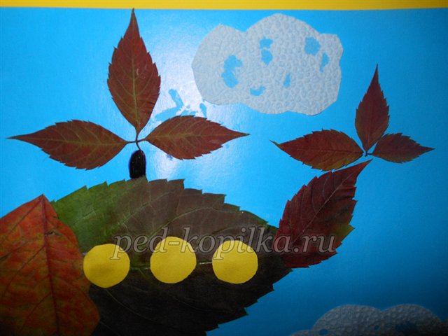 Аплікація з осіннього листя Осінній вальс квітів Аплікація з осіннього листя Осінній вальс квітів