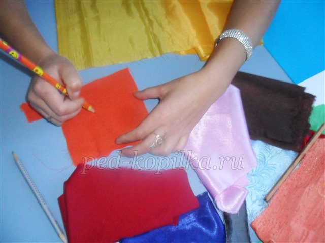 Аплікація зі шматочків тканини Золота осінь. Майстер-клас Аплікація з шматочків тканини Золота осінь. Майстер-клас